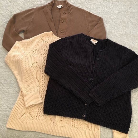 Sweaters - Sweater bundle. Size large and medium.